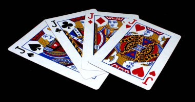 iskambil siyah arka planda - oyun aracı