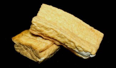 Arka plan - arka vejetaryen yemek üzerine sarı tofu