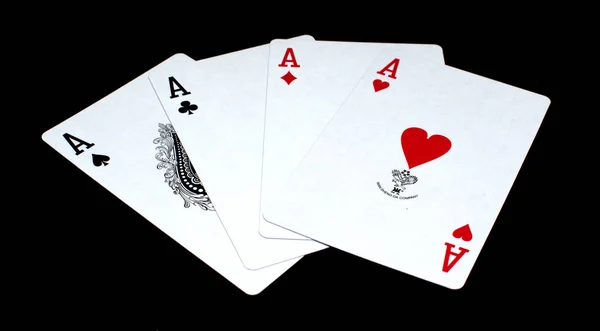 Spielkarten Auf Schwarzem Hintergrund Spielwerkzeug — Stockfoto