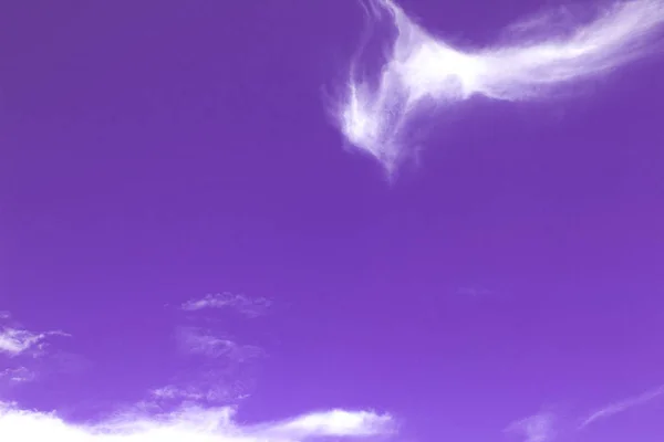Azul cielo nube fondo textura hermoso vicio y tiempo ingenio — Foto de Stock