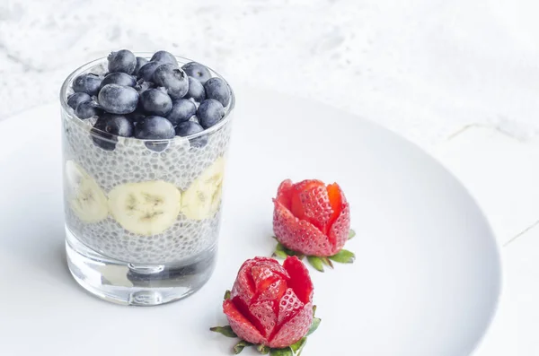 Homemade Cold Sweet Dessert Fresh Fruits Toppings Chia Seeds Pudding — Stock Photo, Image