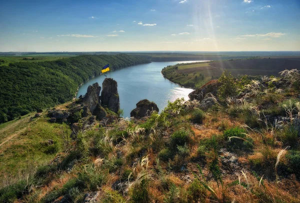 Dniester Nehri üzerinde gün batımı