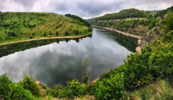 Мальовничий Каньйон Річки Дністер Весняний Ранок — стокове фото