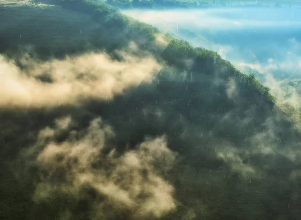 Mglisty Kanion Rzeki Malowniczy Zarania Wiosny Rano Parku Narodowym — Zdjęcie stockowe