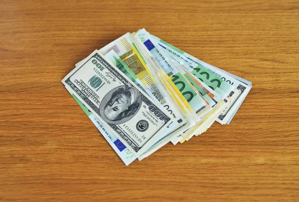Dollari Americani Banconote Euro Sul Tavolo — Foto Stock