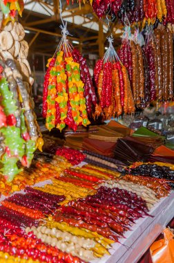 Bir eski Gürcü gıda cevizli sucuk - tatlı hayalarına üzüm suyu kalınlaşmış. 