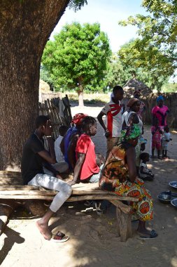 Köyü Sipo adanın yerel halkın yaşam