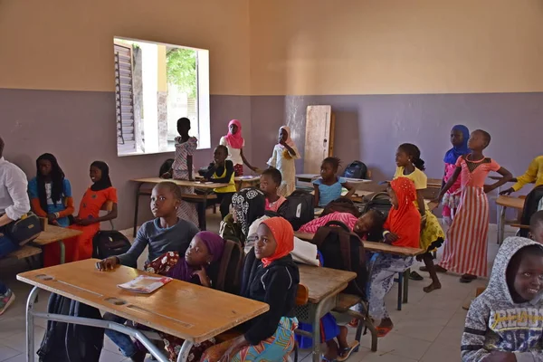 Potrait Van Kind School Van Het Dorp — Stockfoto