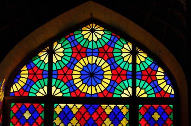 Şiraz, İran'daki Nasir ol Molk Camii'nin içinde 