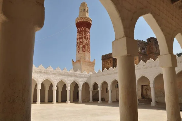 Люди Молятся Мечети Джибла Йемен — стоковое фото