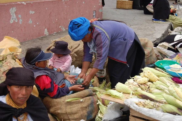 Vista Del Mercado Hortofrutícola Otavalo —  Fotos de Stock
