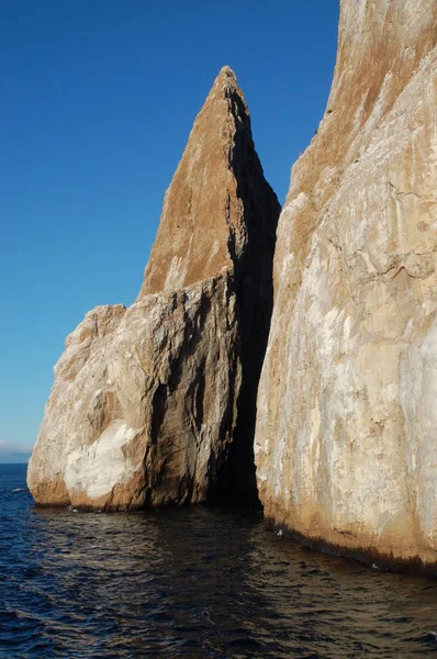 Berömda Kicker Rock Nästa San Cristobal Island Galapagos Ecuador — Stockfoto