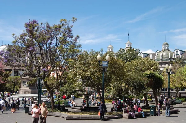 Типовий Колоніальна Вулиця Історичному Районі Кіто Еквадор — стокове фото