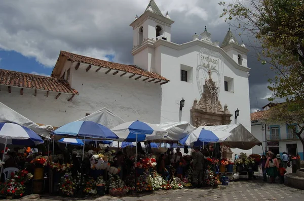 Vista Estrecha Calle Centro Histórico Cuenca — Foto de Stock