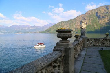 Villa del Balbianello'da Teras manzarası