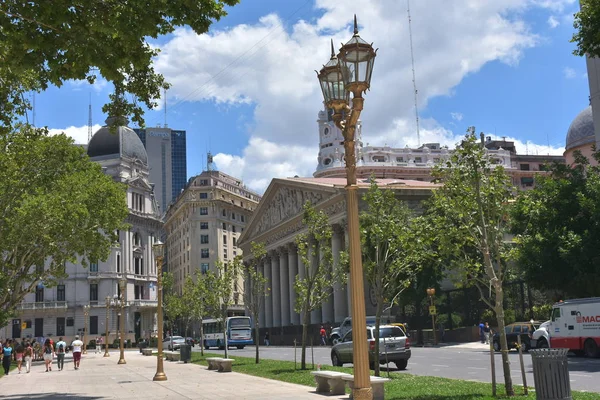 Zicht Verkeer Mensen Straat Van Buenos Aires — Stockfoto