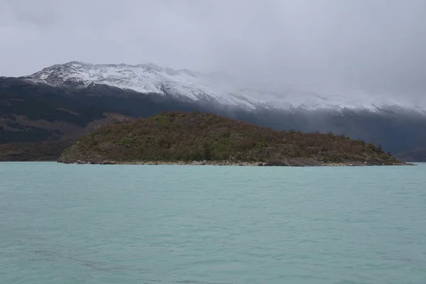 Blick Auf Patagonische Landschaft Der Nähe Des Argentinischen Sees — Stockfoto