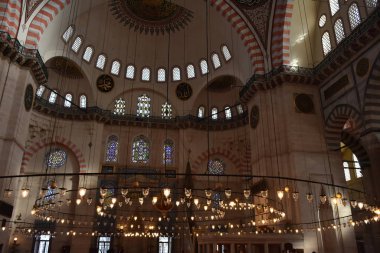 İstanbul'da Sultanahmet Camii iç görünümü