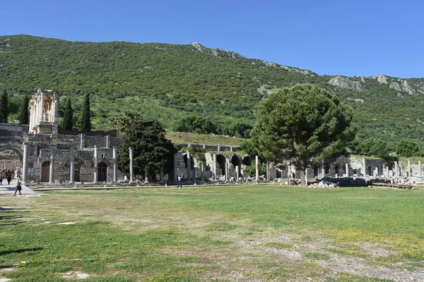 Ruïnes Van Oude Antieke Stad Efeze Het Gebouw Van Bibliotheek — Stockfoto