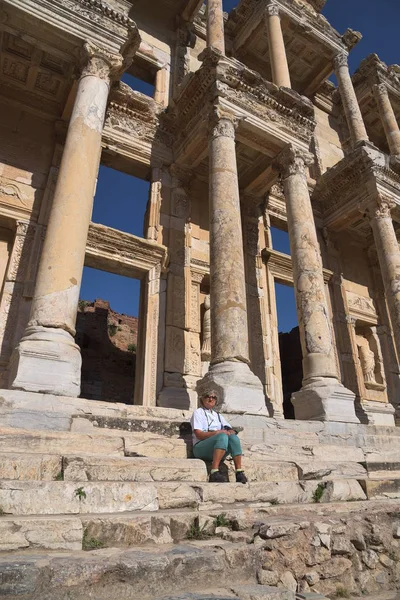 Antik Kalıntıları Şehir Efes Celsus Kitaplığı Bina Antika — Stok fotoğraf