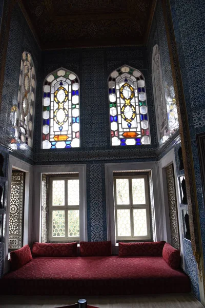 Touristen Besuchen Topkapi Palast Istanbul — Stockfoto