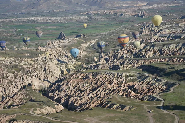 Vista Panorámica Del Inusual Paisaje Rocoso Capadocia Turquía Coloridos Globos — Foto de Stock