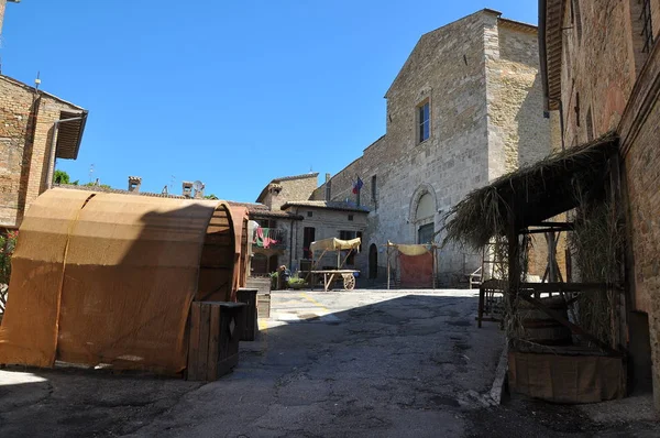 Uitzicht Oude Italiaanse Smalle Straat Bevagna Provincie Perugia Regio Umbrië — Stockfoto