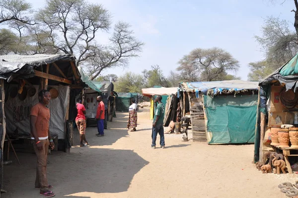 Mensen Lopen Houtmarkt Van Okahandja Namibië — Stockfoto