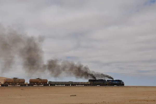 Comboio Carga Deserto — Fotografia de Stock