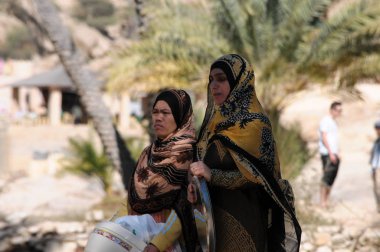 people in waterpool of Wadi Bani khalid