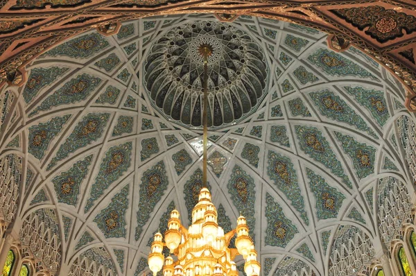 Internal View Sultan Qaboos Grand Mosque — Stock Photo, Image