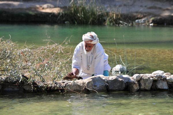 people in waterpool of Wadi Bani khalid