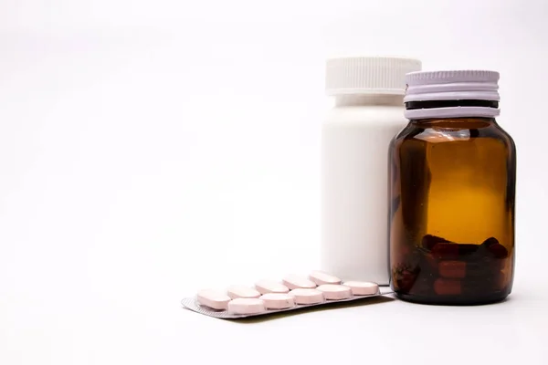 Frasco Blanco Marrón Medicina Botellas Tabletas Pastillas Blister Medicamentos Medicamentos —  Fotos de Stock