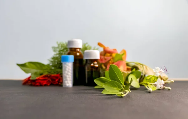 Homeopathisch Concept Wazig Beeld Van Homeopathische Geneeskunde Flessen Met Witte — Stockfoto