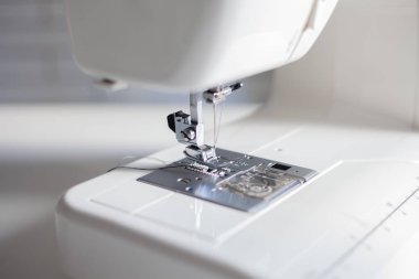 dikiş makinesi, dikiş makinesi iğne