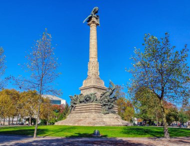 Rotunda da Boavista aynı zamanda Praca de Mouzinho de Albuquerque, Porto, Portekiz olarak da bilinir.
