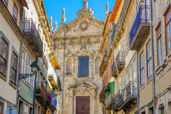 Gamla kyrkan i Porto, Portugal — Stockfoto