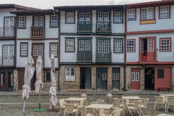 Plaza de San Tiago (Praca Sao Tiago) en Guimaraes, Portugal — Foto de Stock
