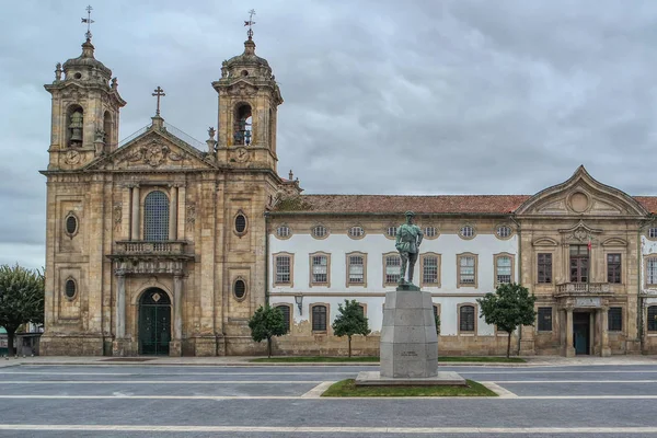 Церковь Популо (Igreja do Populo) в историческом центре Браги, Португалия — стоковое фото