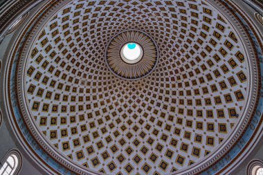 Our Lady Varsayımı Kilisesi'nde kubbenin iç (Rotunda), Malta