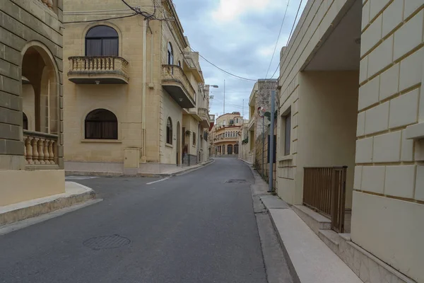 Alte Dorfstraße von nadur, gozo, malta — Stockfoto