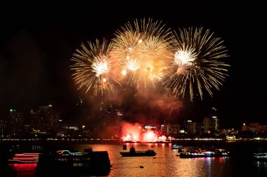 Pattaya Tayland-Mayıs, 24 2019 Uluslararası havai fişek gösterisi Festivali 2019