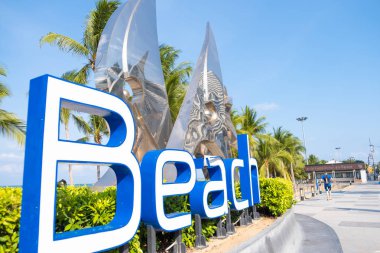 Pattaya, Tayland-Mayıs 27, 2019: Bu Jomtien plajının bir görünümü Pattaya popüler bir turist Plajı.