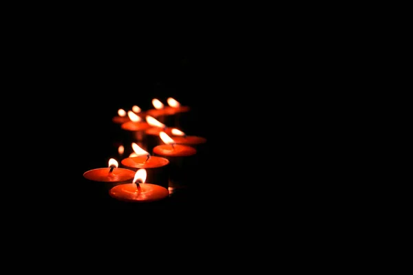 Candles in the dark. Memorial, hope, memorial symbol — Stock Photo, Image