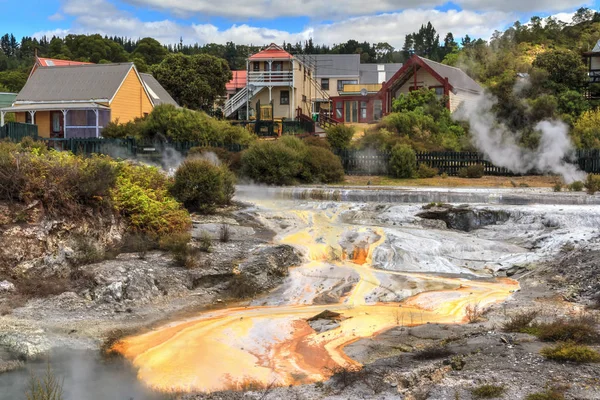 Whakarewarewa Área Geotérmica Rotorua Nova Zelândia Uma Aldeia Maori Fica — Fotografia de Stock