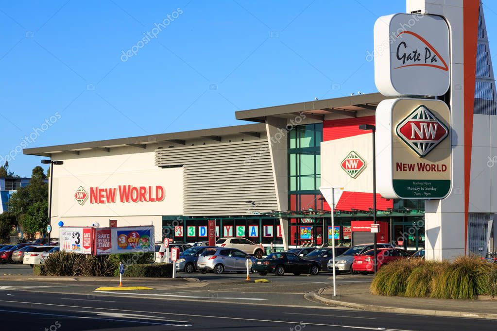 A New World supermarket in Gate Pa shopping center, Tauranga, New Zealand. New World is a fully NZ owned and operated supermarket chain, with 140 locations around the country. July 27 2019