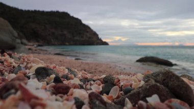  Deniz kabuğu Plajı Gustavia, St. Barths, Caribbean Günbatımı muhteşem manzaraya.