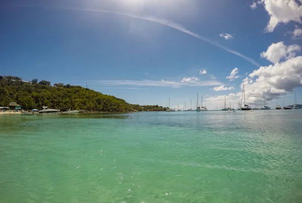 Isla Buck, Caribe - 2019. Playa del Paraíso en el Mar Caribe . — Foto de Stock
