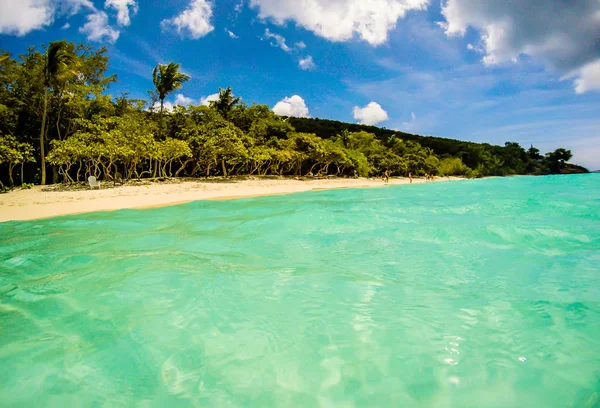 St. John, USVI - 2019. Playa de luna de miel en St. John USVI , — Foto de Stock