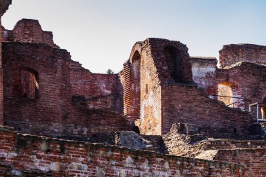 Royal Court Targoviste, Romanya tuğla duvarlara.